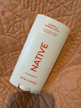 Native White Deodorant Citrus & Herbal Musk